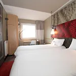 Hotel Ibis La Defense 3*
