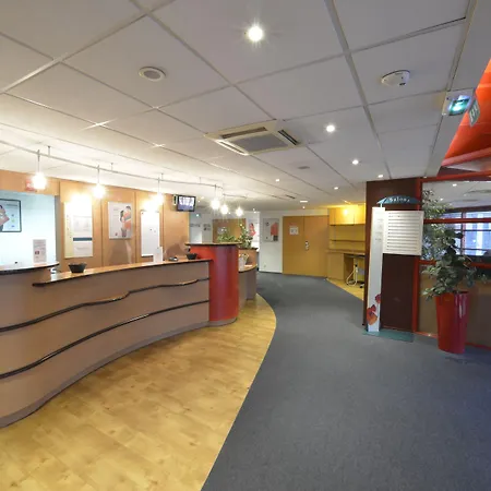 Hotel Ibis La Défense 3*