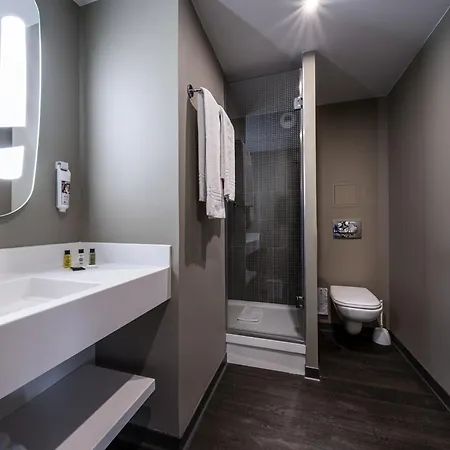 Ibis La Defense Hotel 3*