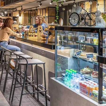 Отель Ibis La Defense Нантерр