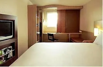 Ibis La Defense 3*