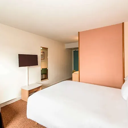 Ibis La Defense